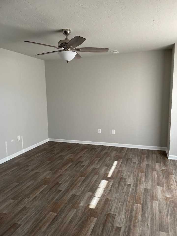 3616 Kortni Dr - Photo 3 of 6