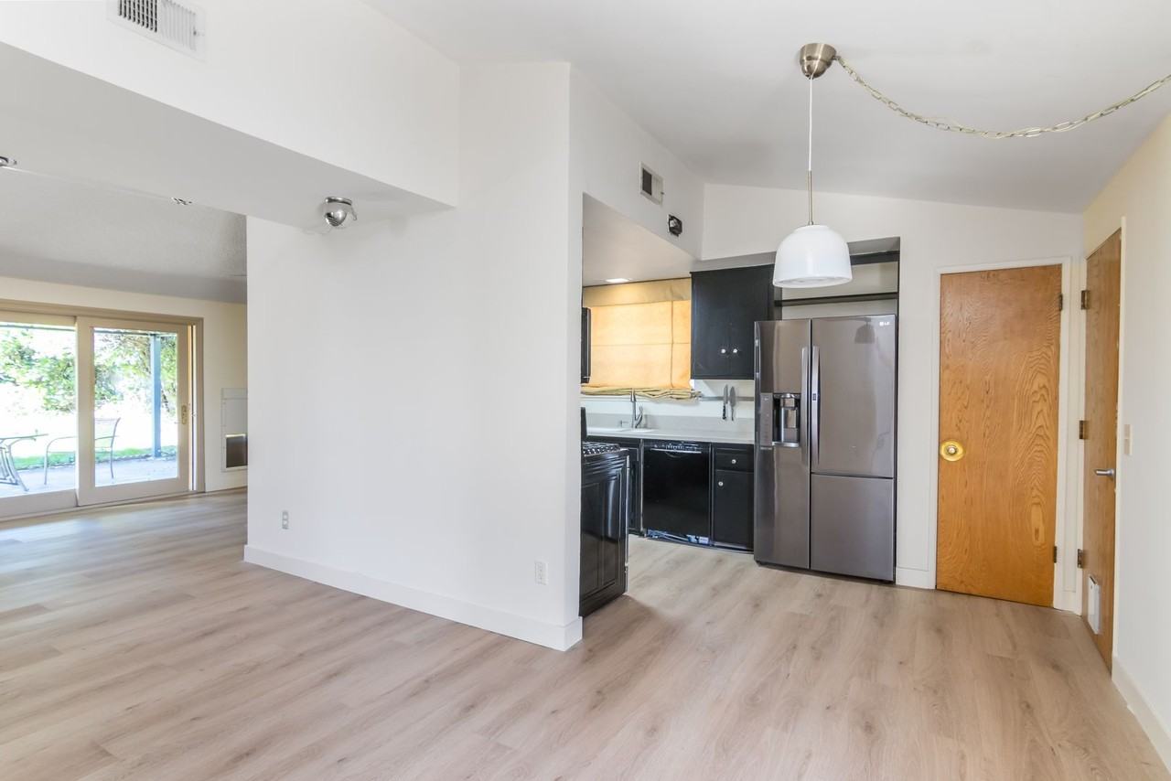 9635 Gerald Ave - Photo 7 of 18