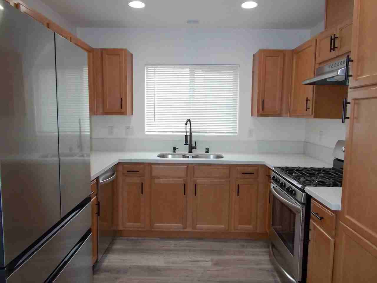 5251 Tipper Ave - Photo 2 of 18