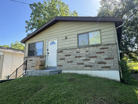 6180 Emerald Ave - Photo 1 of 1