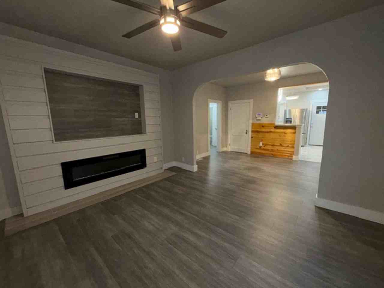 6223 Westerhoff Ave - Photo 3 of 19