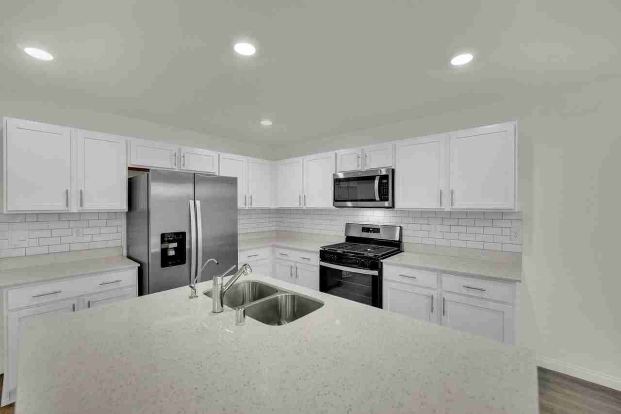 6148 Violet Falls St #48 - Photo 3 of 19