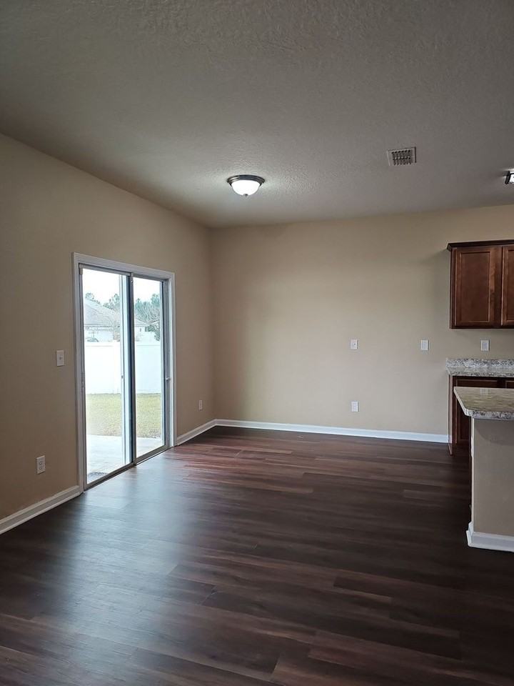 1981 Rock Springs Way - Photo 4 of 23