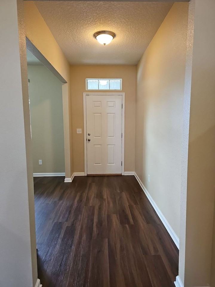 1981 Rock Springs Way - Photo 6 of 23