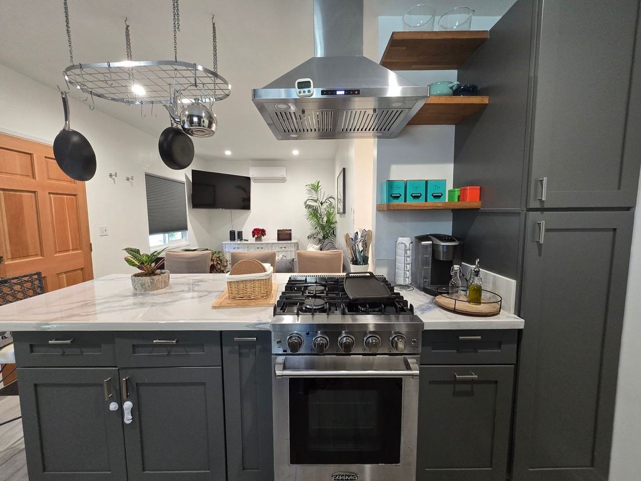 11334 1/2 Emelita St - Photo 5 of 19