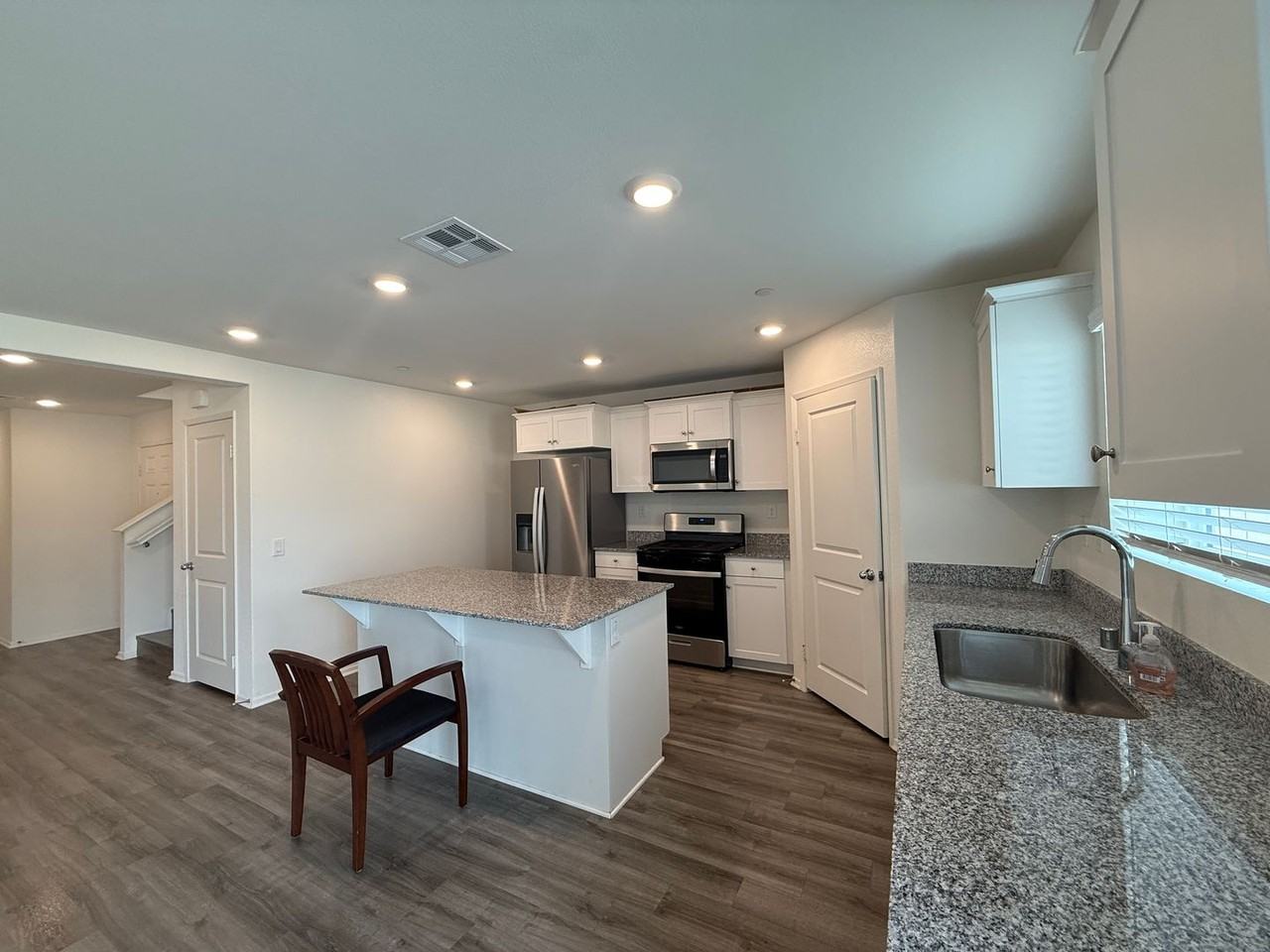 4371 W Avenue J5 - Photo 4 of 20