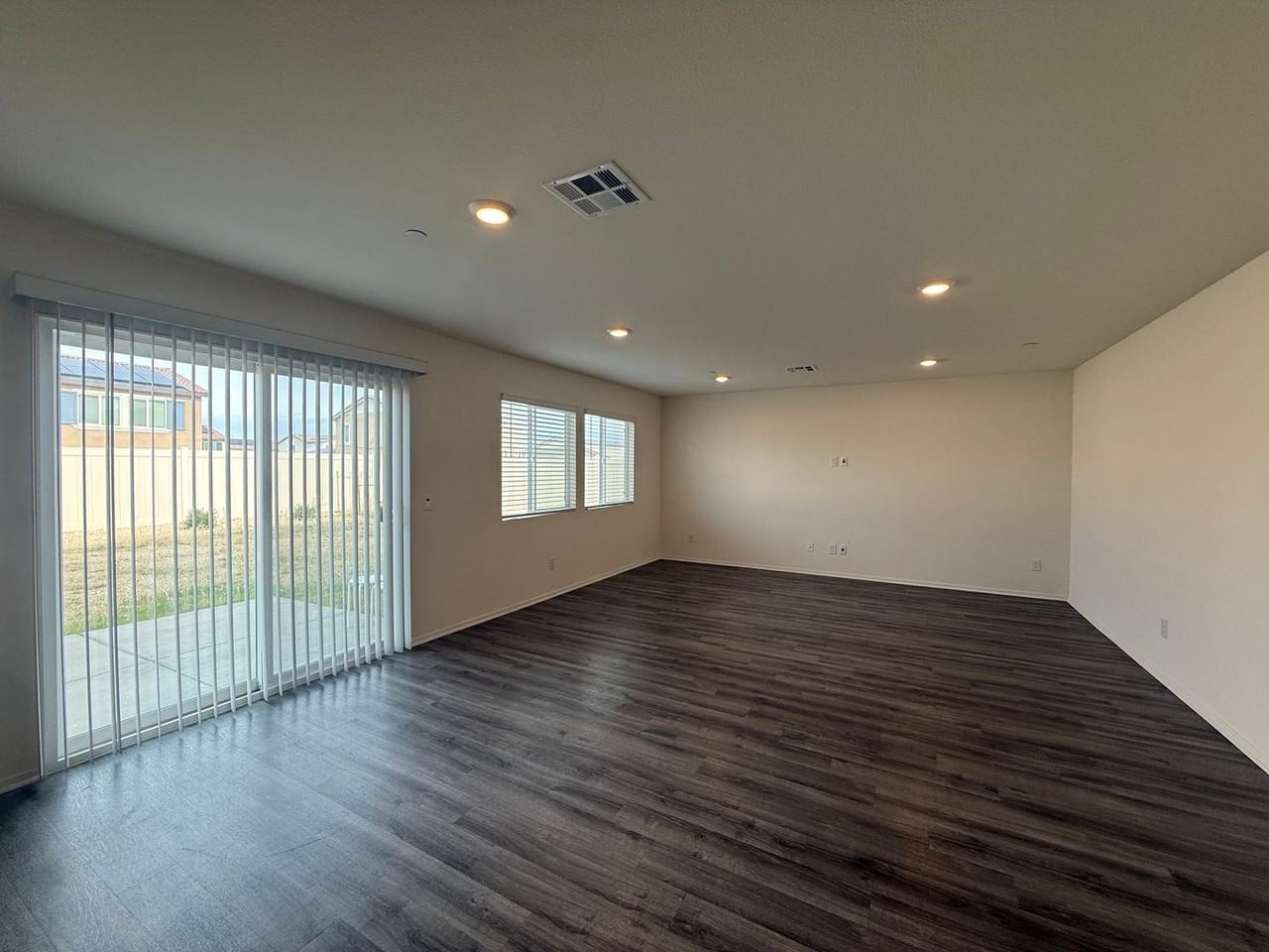 4371 W Avenue J5 - Photo 6 of 20