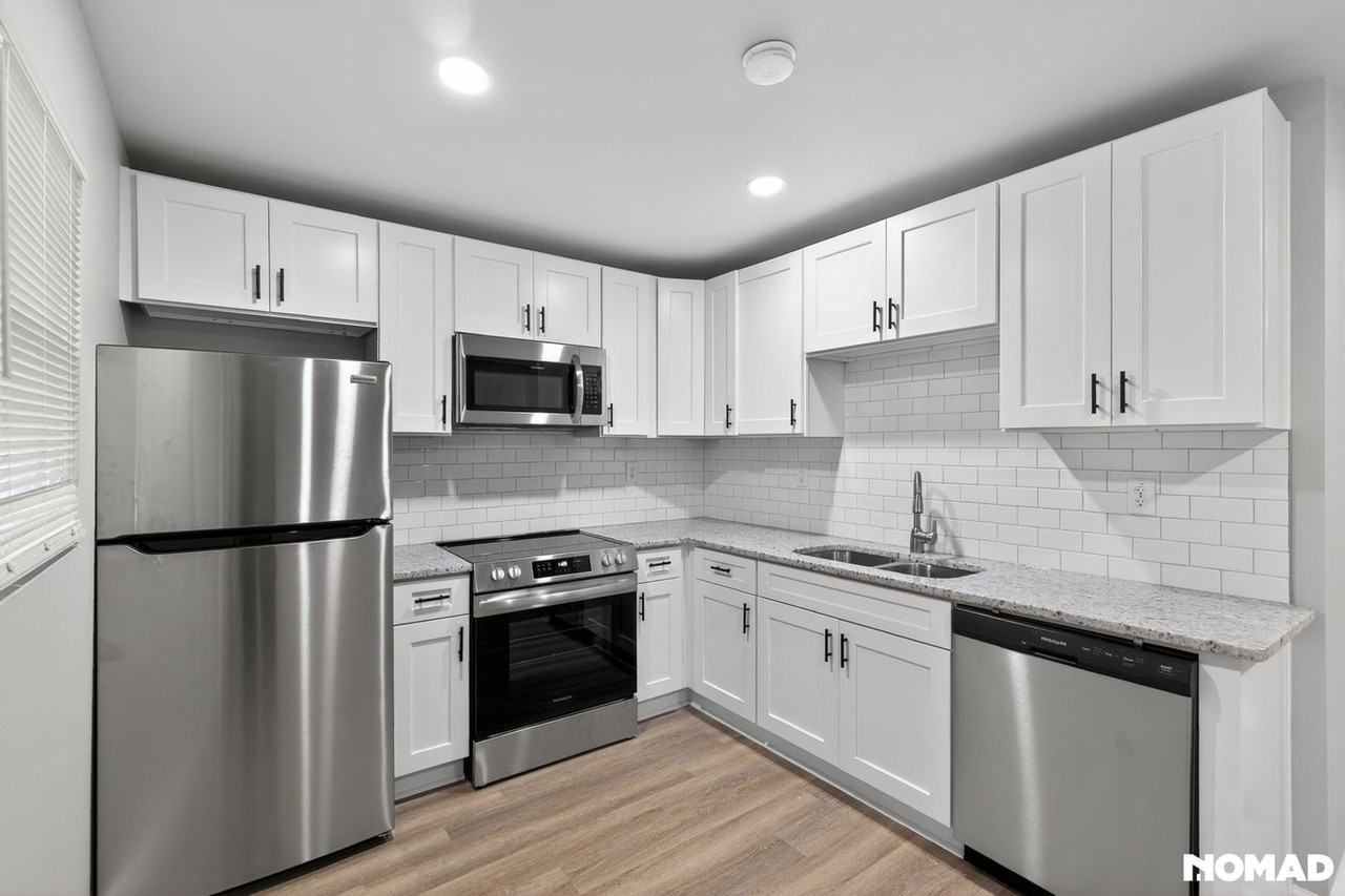 2447 Mcalpin Ter - Photo 7 of 31