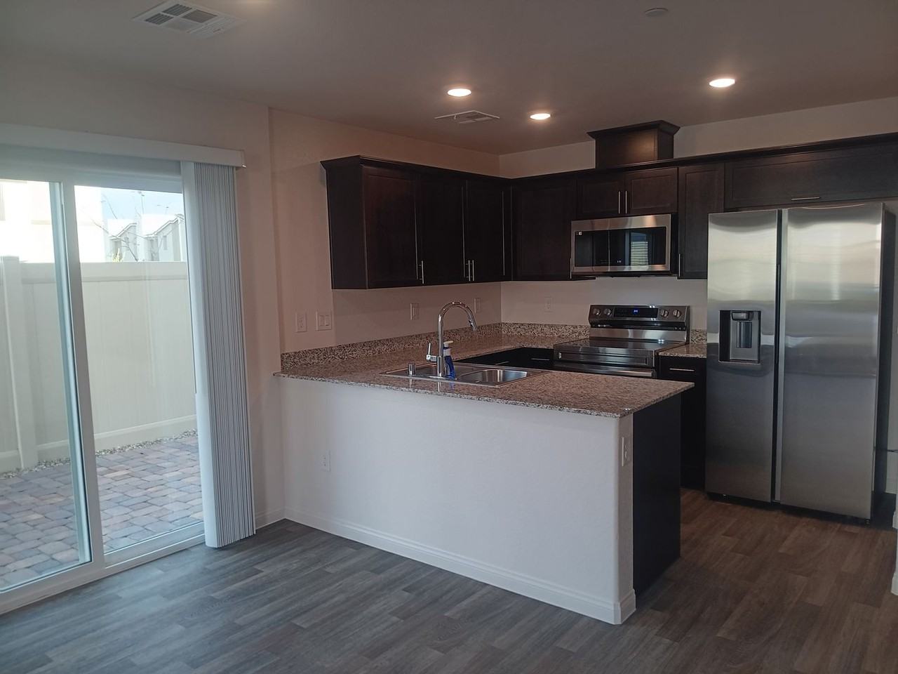 2881 Champagne Gold Ave - Photo 3 of 15