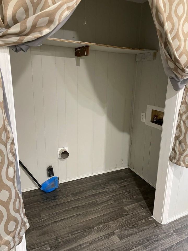 203 Barnhill St - Photo 6 of 17