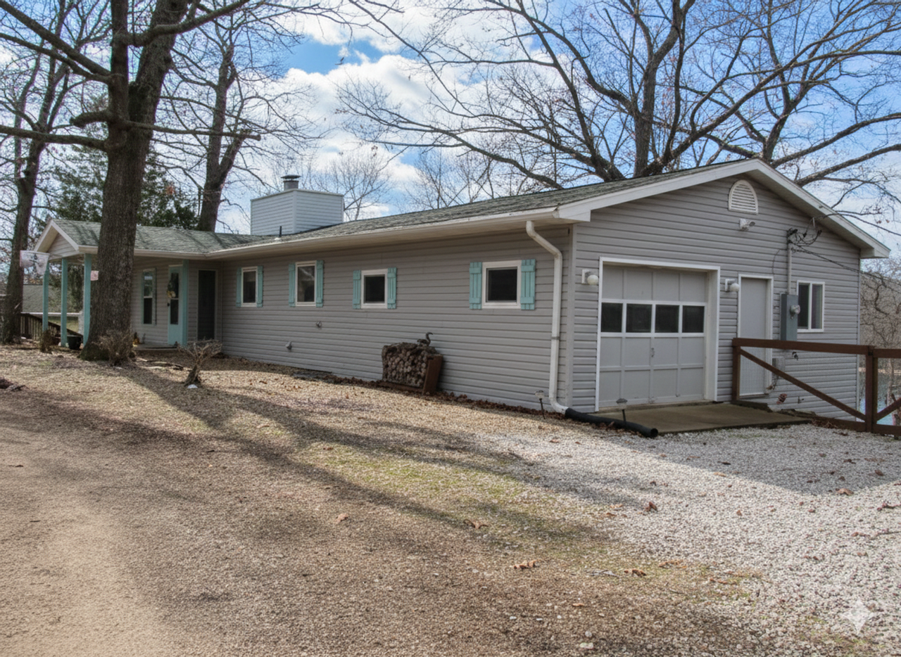 6739 Park Shores Est - Photo 2 of 36