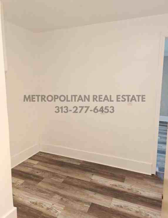 4476 Monroe St Apt 2 - Photo 6 of 17