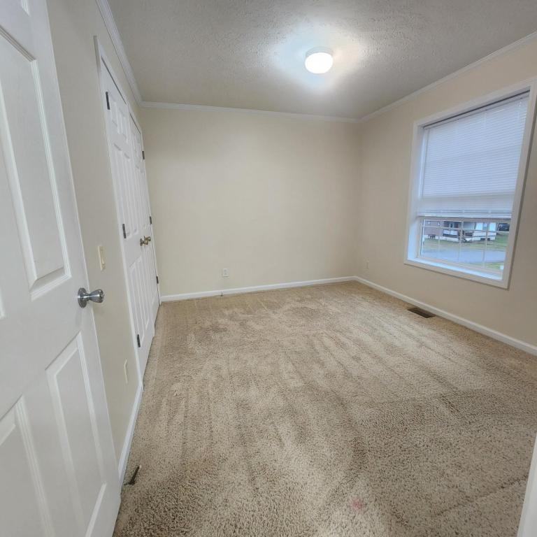 535 Mcwhorter Rd - Photo 7 of 10