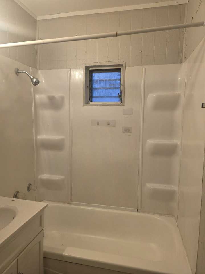 2530 E 22nd Pl - Photo 7 of 9