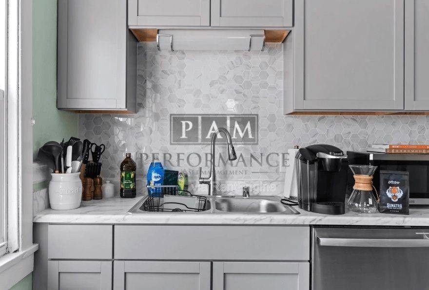 2872 S Linebarger Ter - Photo 7 of 20