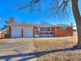 611 Garth Brooks Blvd - Photo 1 of 1