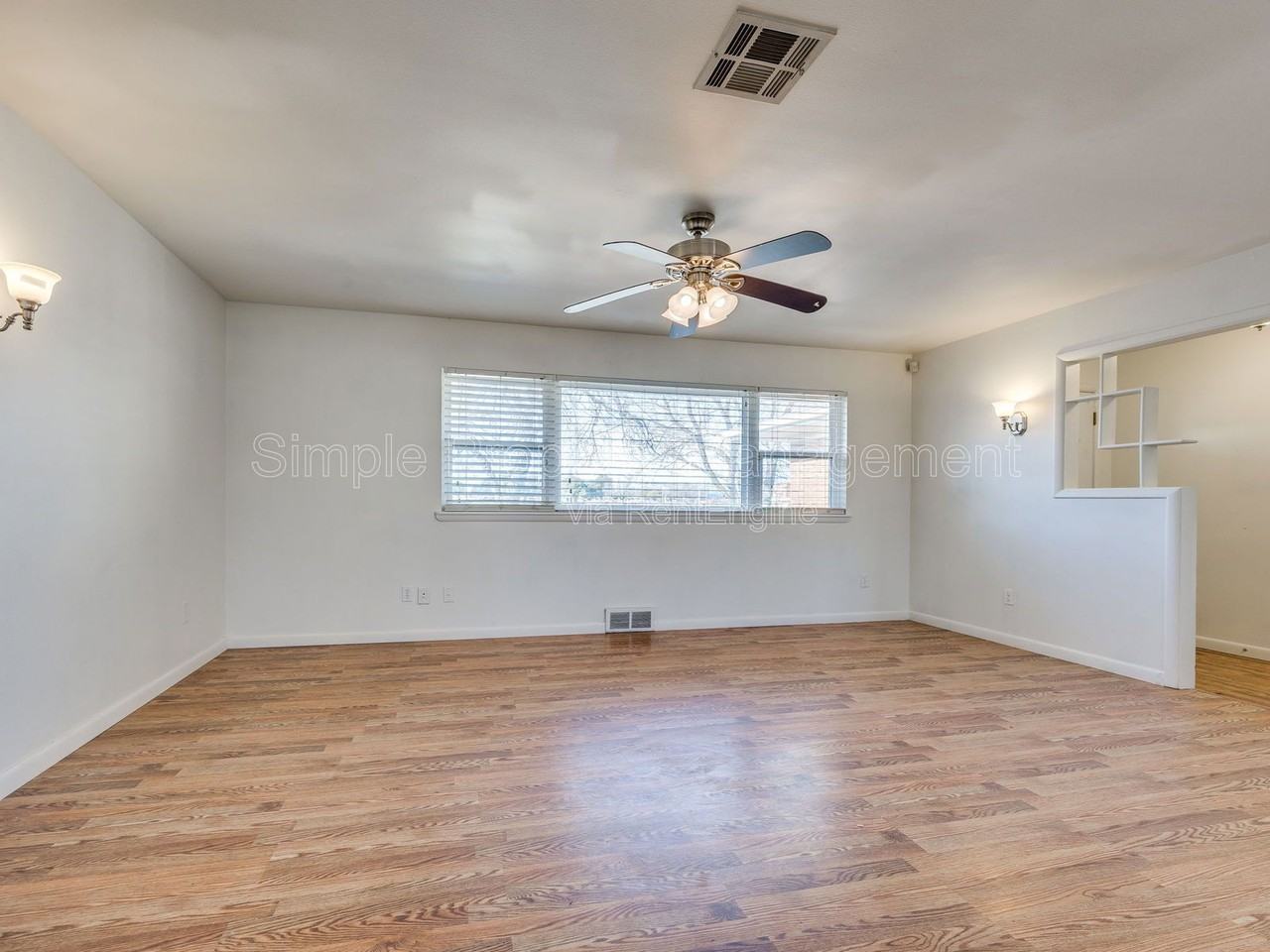 611 Garth Brooks Blvd - Photo 5 of 23