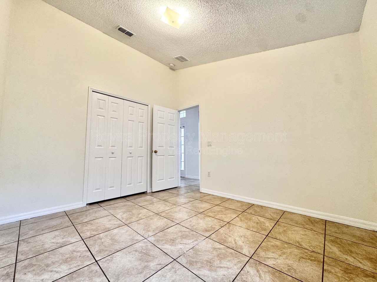 4521 Declaration Dr - Photo 7 of 23