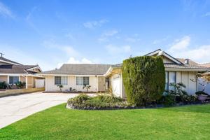 featured image of 9379 Esther St