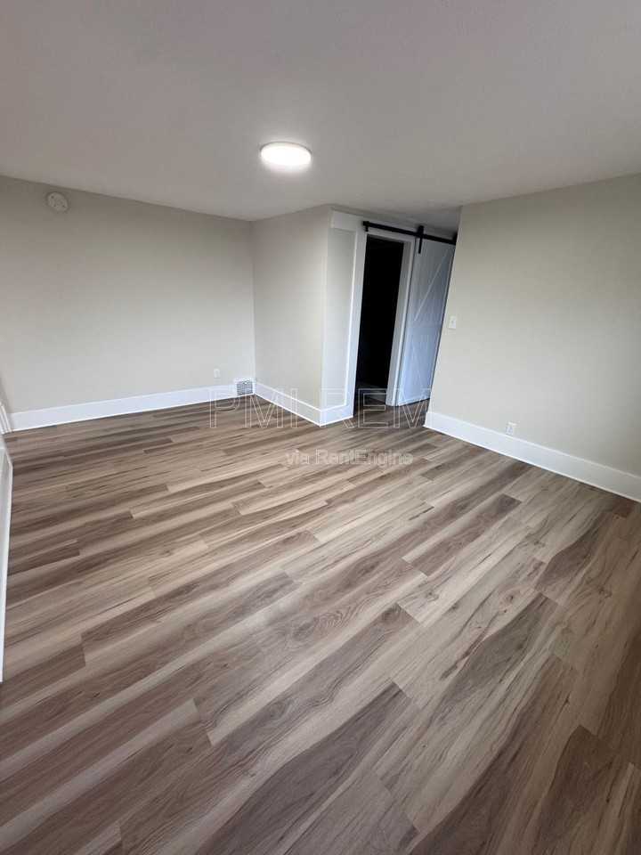 470 Sumner St #3 - Photo 6 of 13