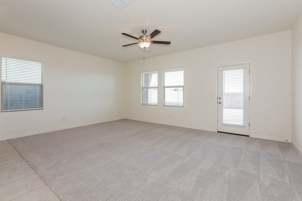 32443 N Newby Dr - Photo 3 of 16