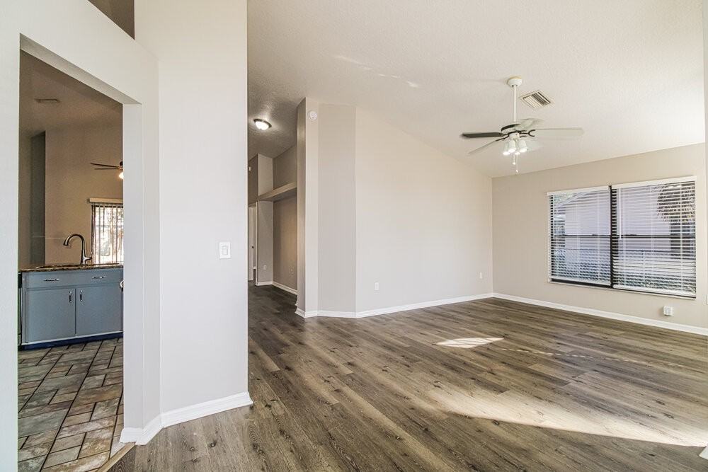 10439 Norvell Rd - Photo 6 of 16