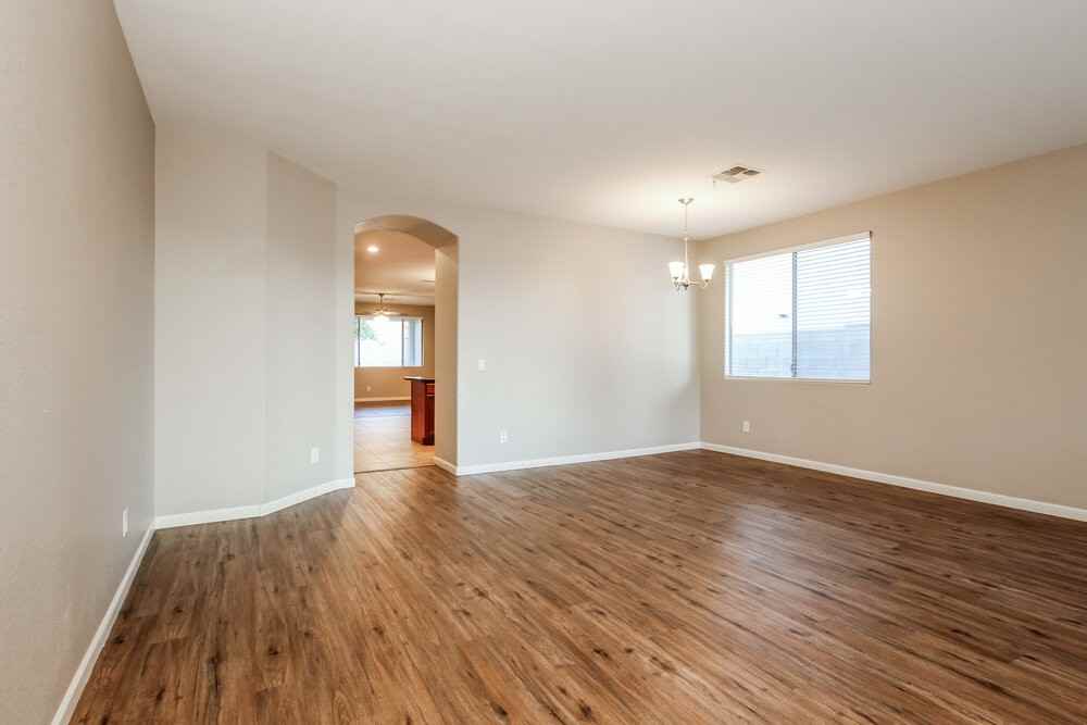 14338 W Crocus Dr - Photo 3 of 16