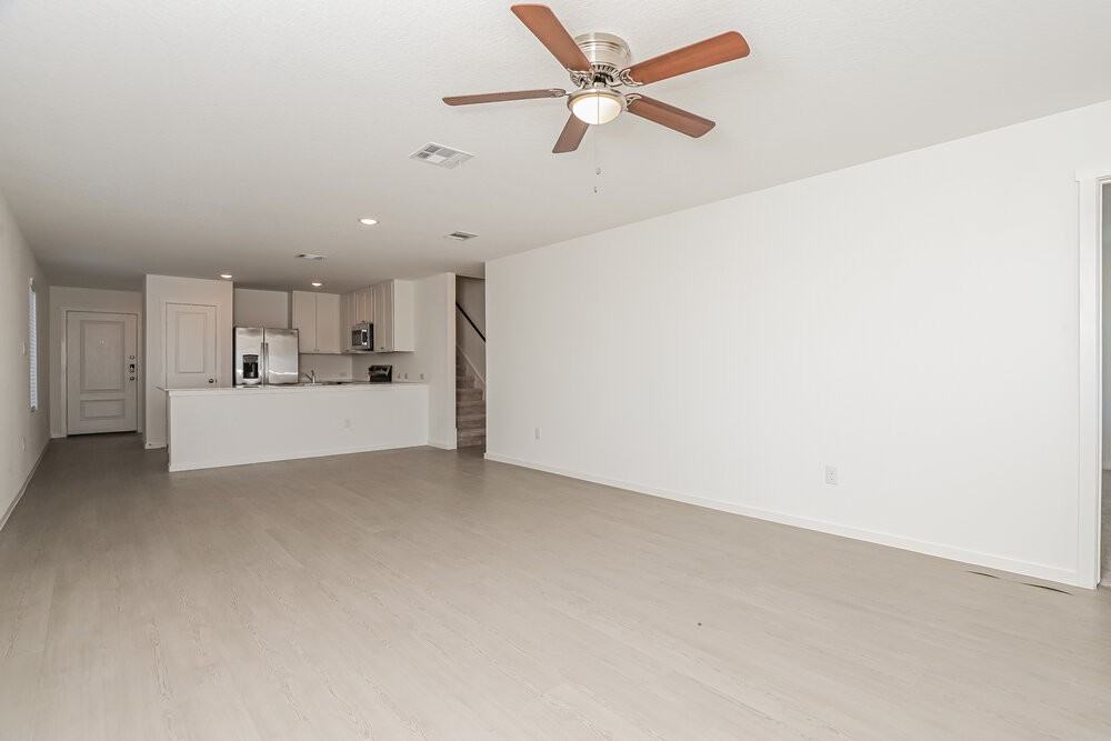 518 Chevre Rd - Photo 6 of 17