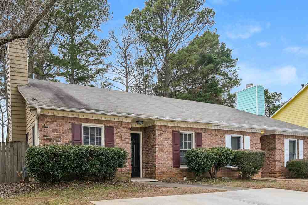 796 Indian Lake Dr Nw - Photo 3 of 16