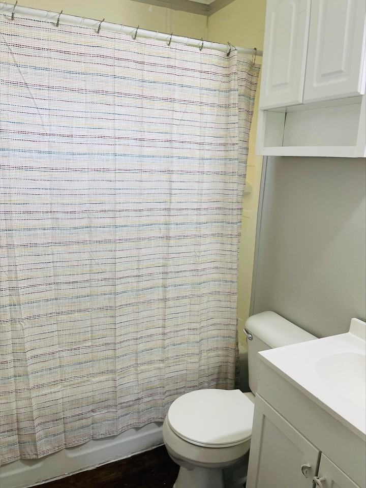 3709A Dale St - Photo 2 of 5