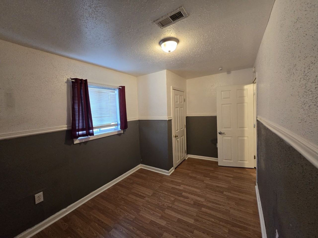 507 Saint Robert Dr - Photo 4 of 17