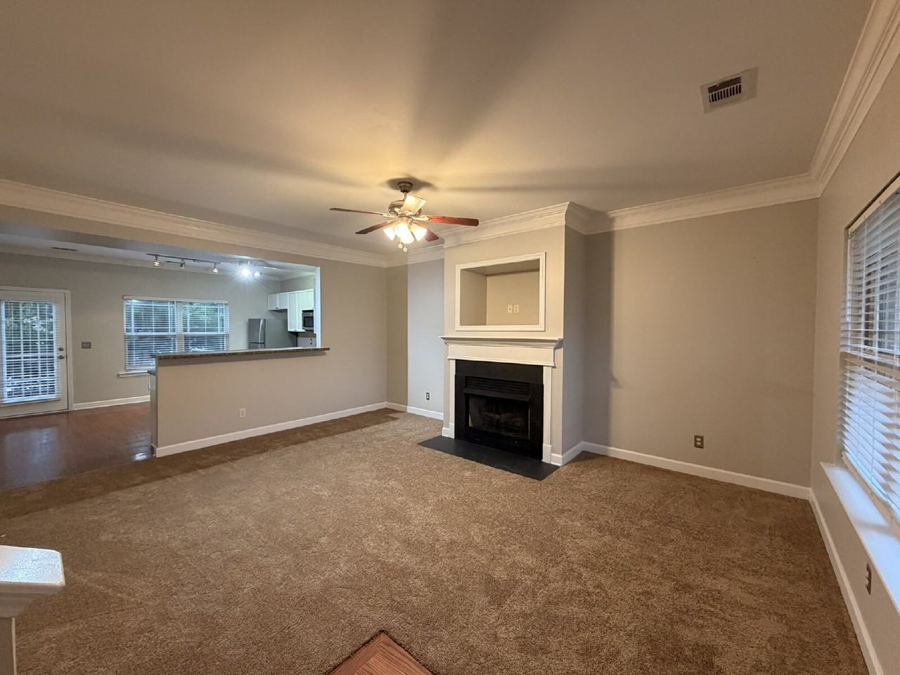 735 Tulip Grove Rd - Photo 3 of 16