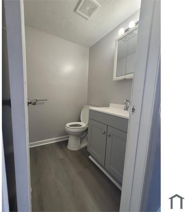 403 Cumbrian Ct - Photo 2 of 5