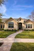 featured image of 3813 Estes Park