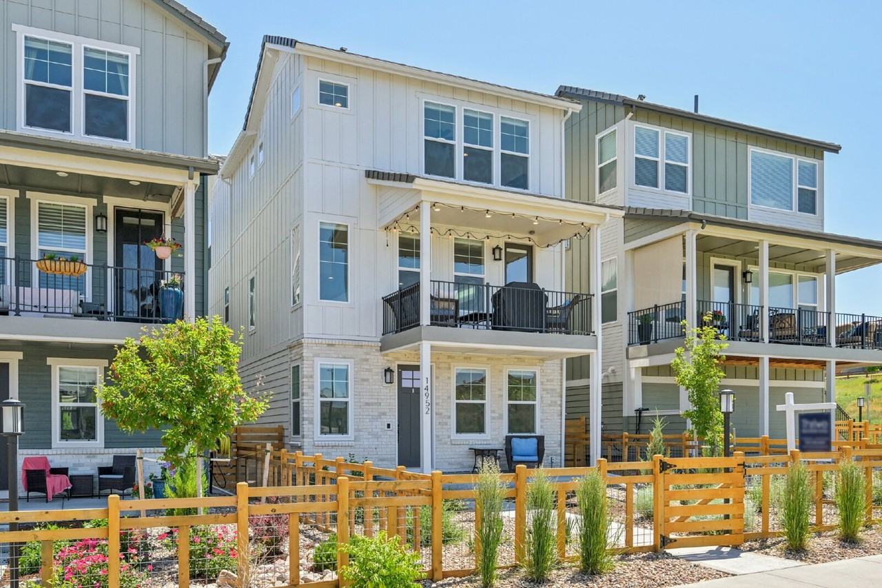 14952 Gladshine Dr - Photo 4 of 46