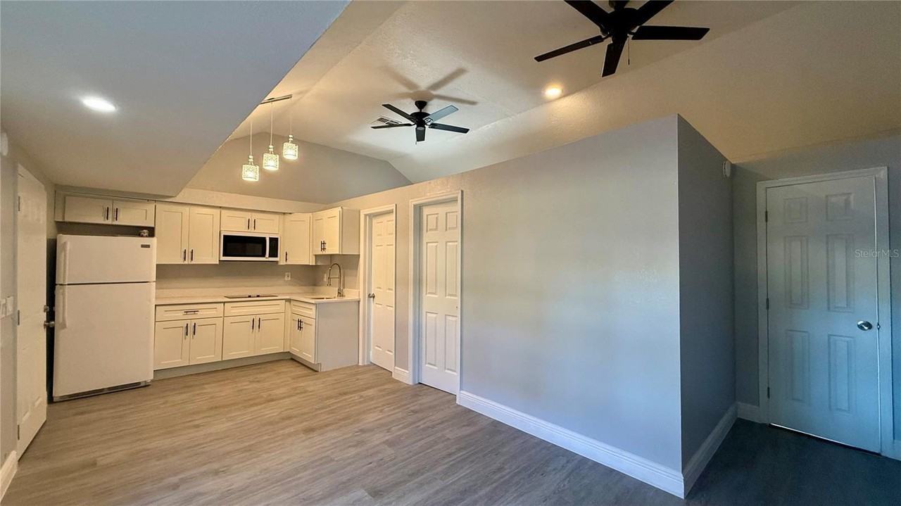 508 Finley Ave Unit A - Photo 4 of 10