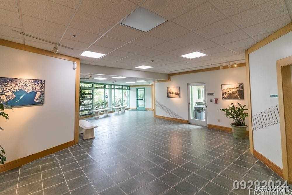 215 N King St #907 - Photo 3 of 18