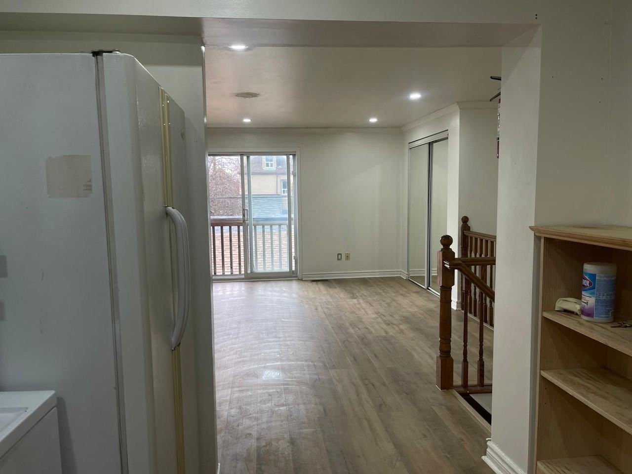 700 Brock Avenue - Photo 7 of 12