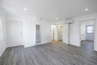 12415 Cedar Ave #D - Photo 1 of 1