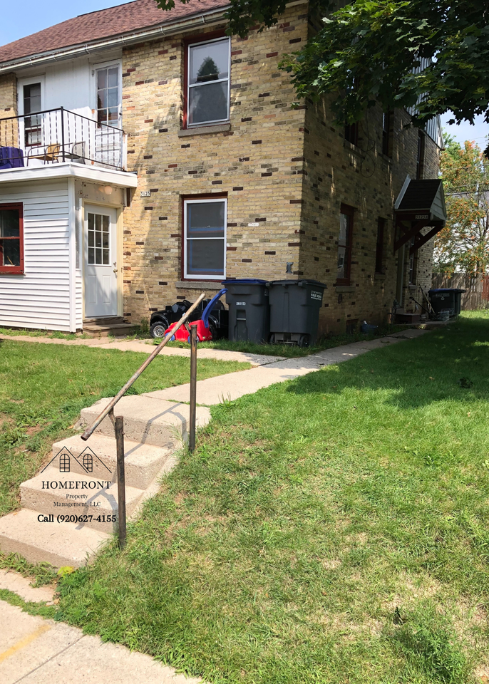 3127 N 27th St Uppr #2 - Photo 3 of 10