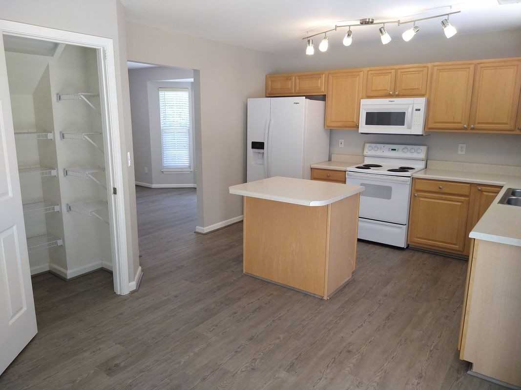 118 Morell Dr - Photo 3 of 10