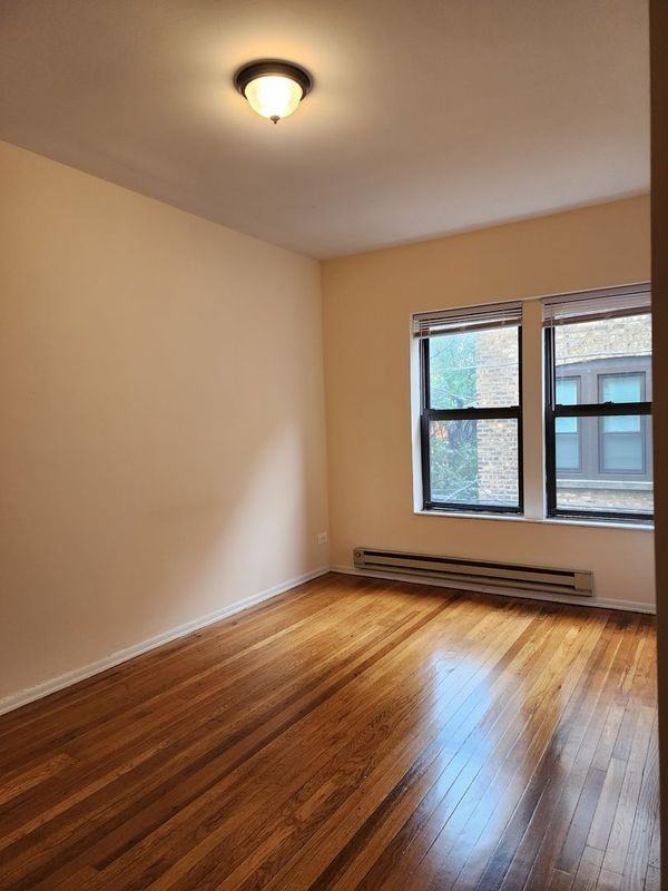 1714 W Jonquil Ter - Photo 3 of 7