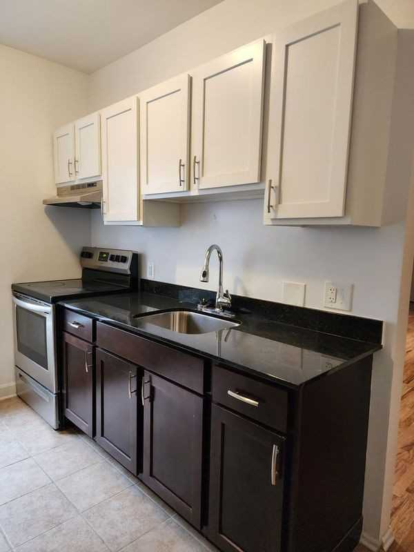 1714 W Jonquil Ter - Photo 4 of 7