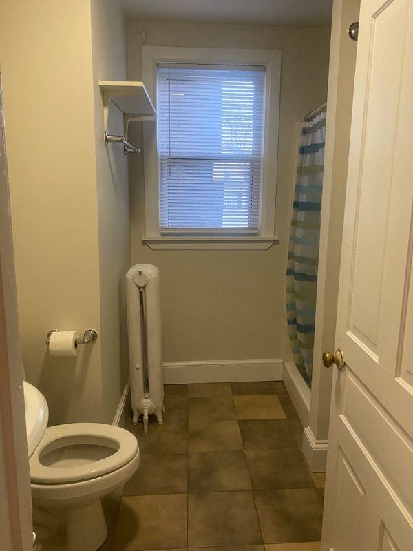 2514 Market St - Photo 4 of 12