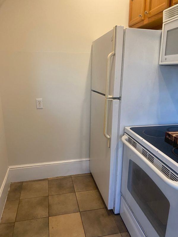 2514 Market St - Photo 5 of 12