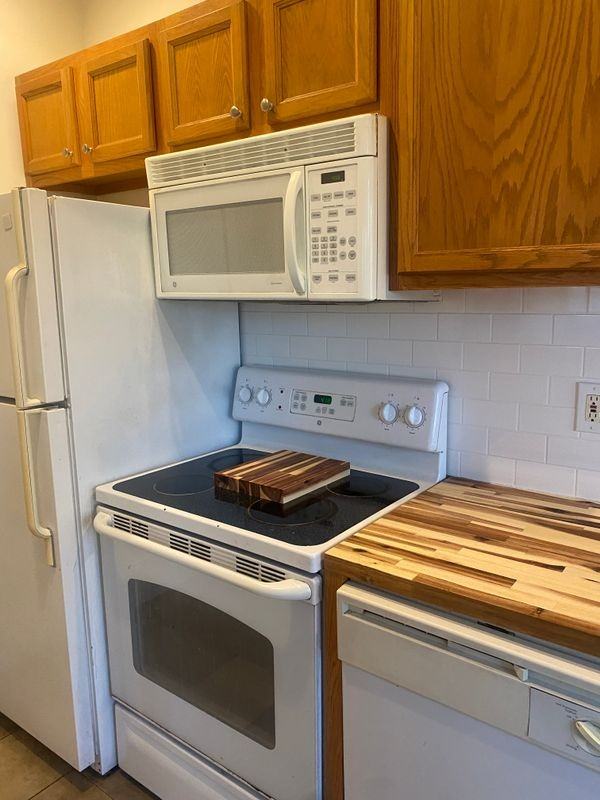 2514 Market St - Photo 6 of 12