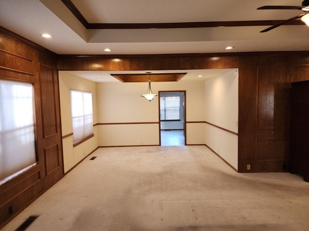 9335 Admiral Lowell Pl Ne - Photo 7 of 48