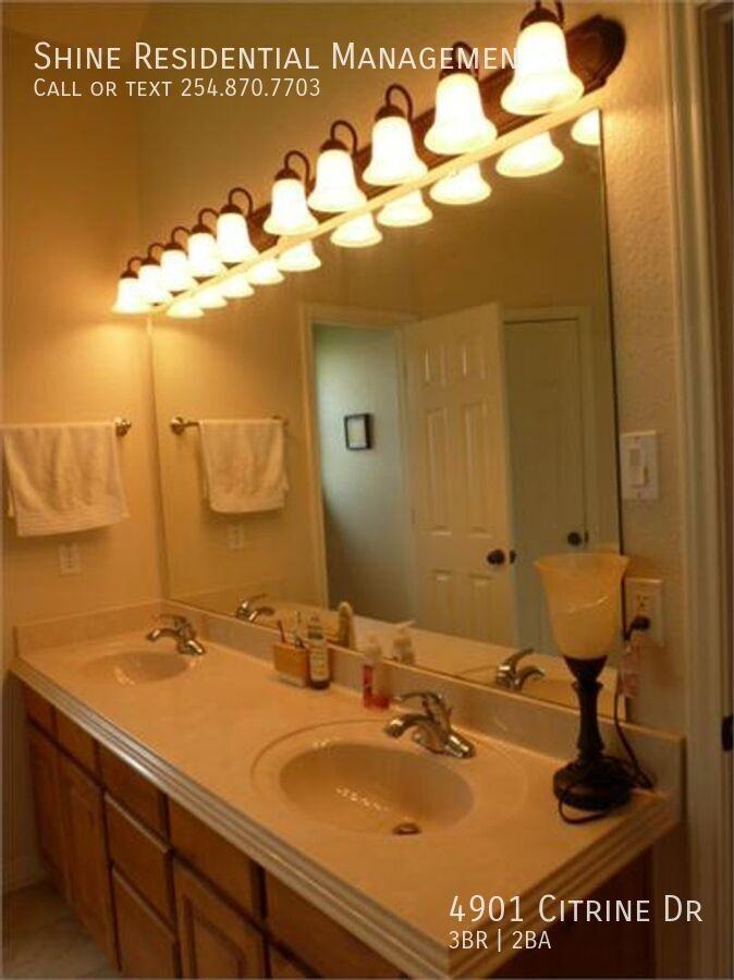 4901 Citrine Dr - Photo 6 of 8