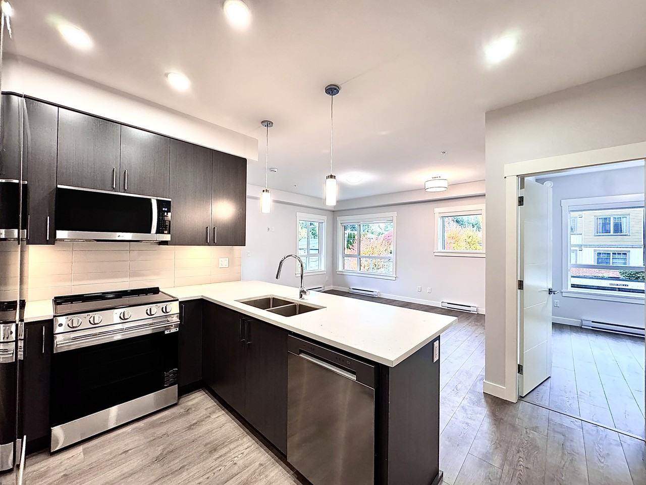 33886 Pine Street #306 - Photo 6 of 30