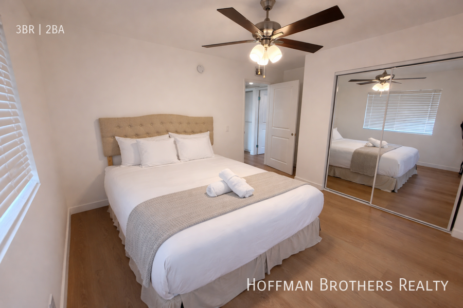 7441 Hazeltine Ave #201 - Photo 5 of 17